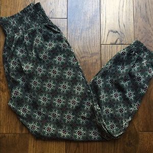 Aerie printed joggers size XS